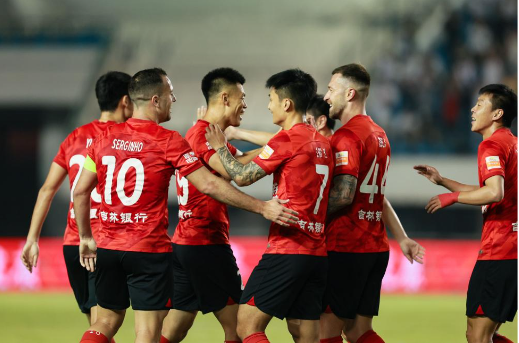 中超集结日再迎强敌，AC米兰战术微调，主帅态度——底气十足，球队文化再被提及的简单介绍爱游戏官方平台